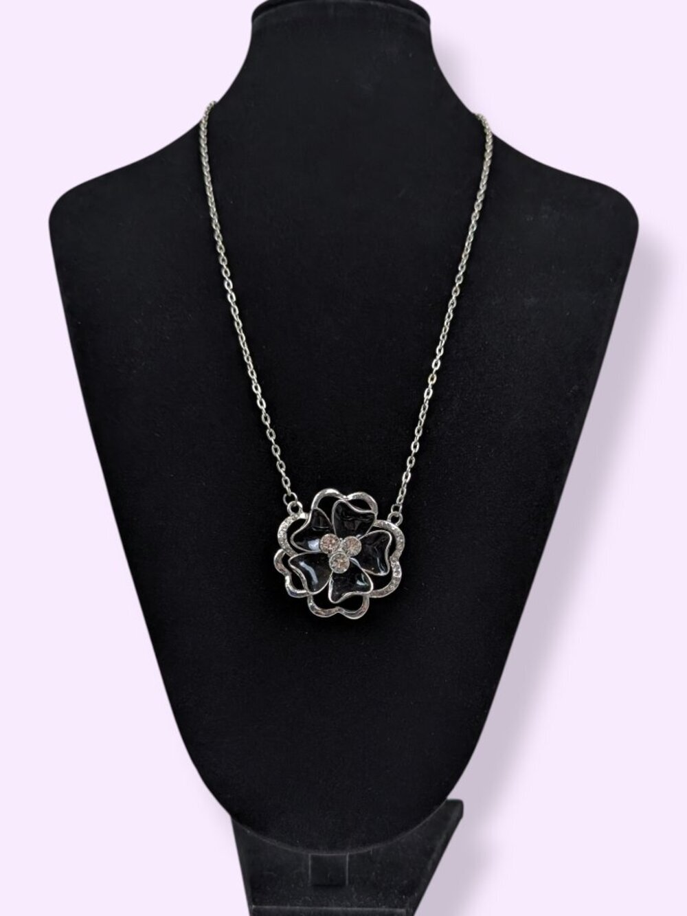 (2/$20) Black Enamel Floral Pendant Necklace